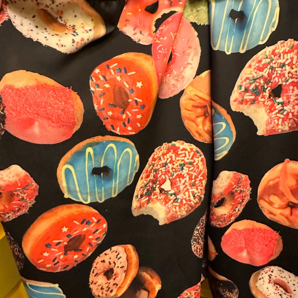 Torrid Donut Leggings, size 5 (28/30) 3/$30